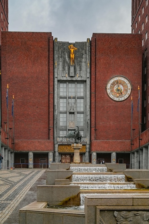 Norwegen, Oslo, Fassade Rathaus