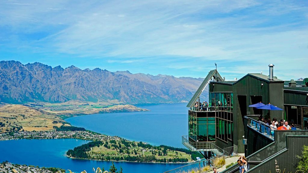 queenstown neuseeland sehenswuerdigkeiten bergstation beim bobs peak Queenstown, Neuseeland, Sehenswürdigkeiten, Bergstation beim Bob's Peak