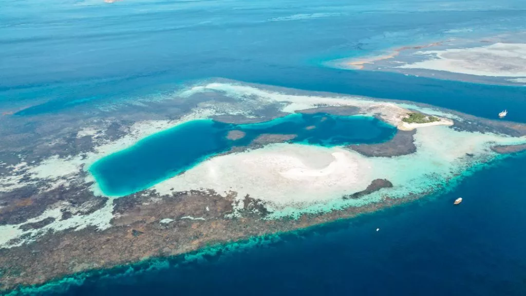 weiße Sandbank Taka Makassar im Komodo Nationalpark