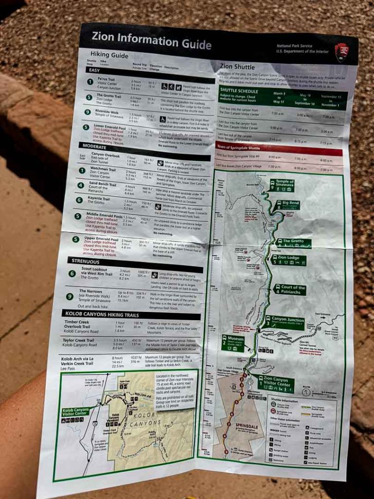 broschuere zum scenic drive mit stopps im zion nationalpark Broschüre zum Scenic Drive mit Stopps im Zion Nationalpark