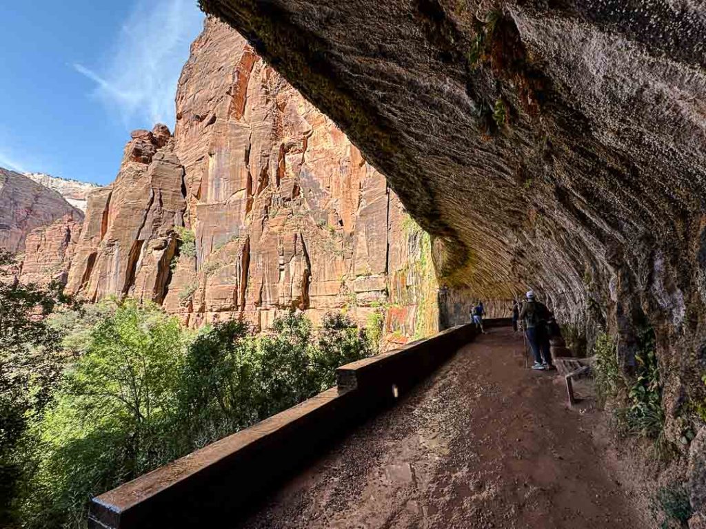 weeping rock zion nationalpark in utah Weeping Rock, Zion Nationalpark in Utah