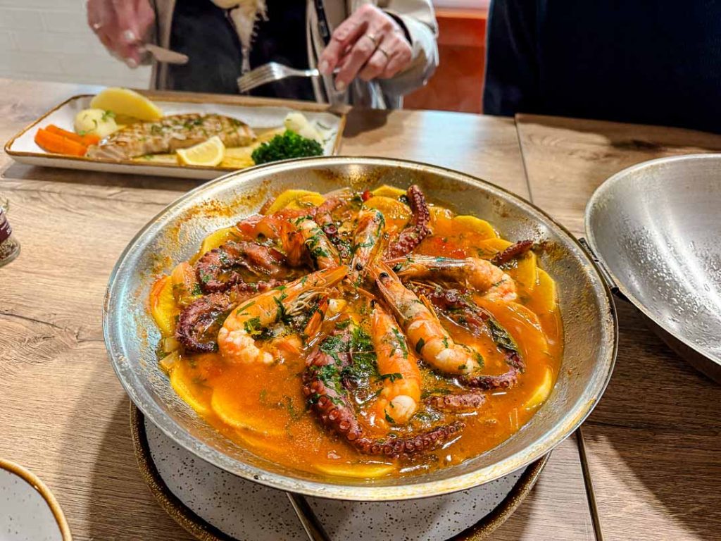 algarve 2025 197 von 297 Typisch portugiesischer Cataplana-Eintopf