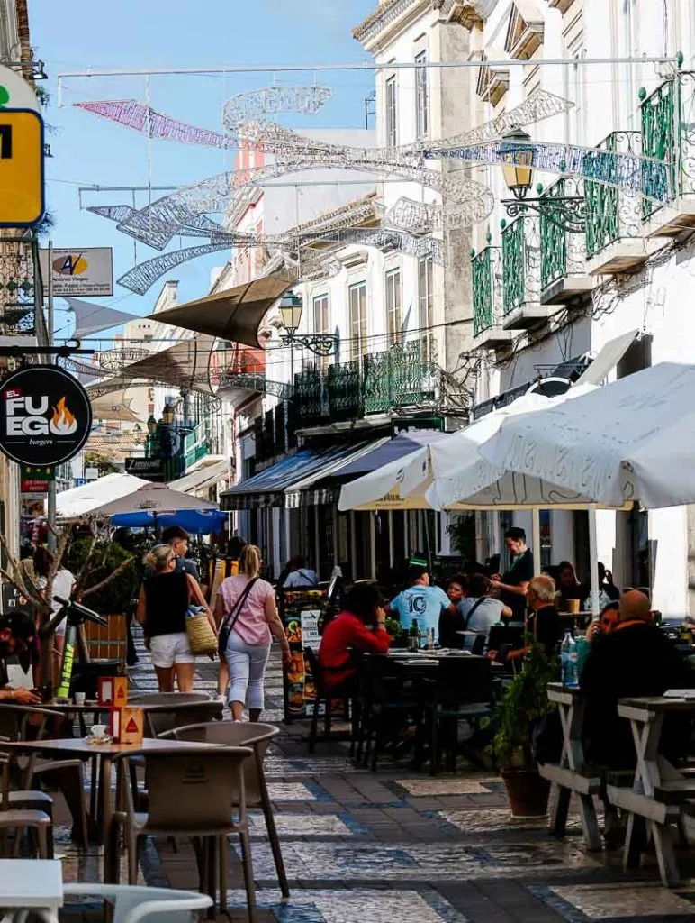 altstadt in faro schoene gassen Altstadt in Faro, schöne Gassen