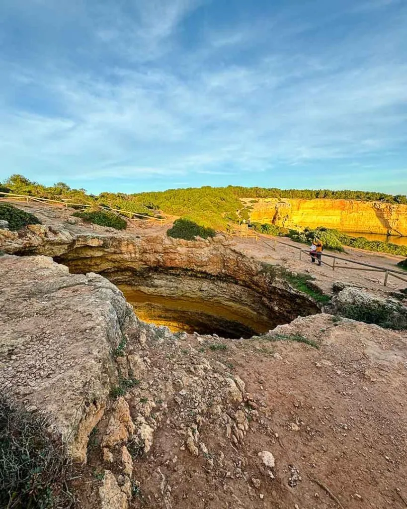 benagilhoehle von oben algarve rundreise Benagilhöhle von oben, Algarve Rundreise