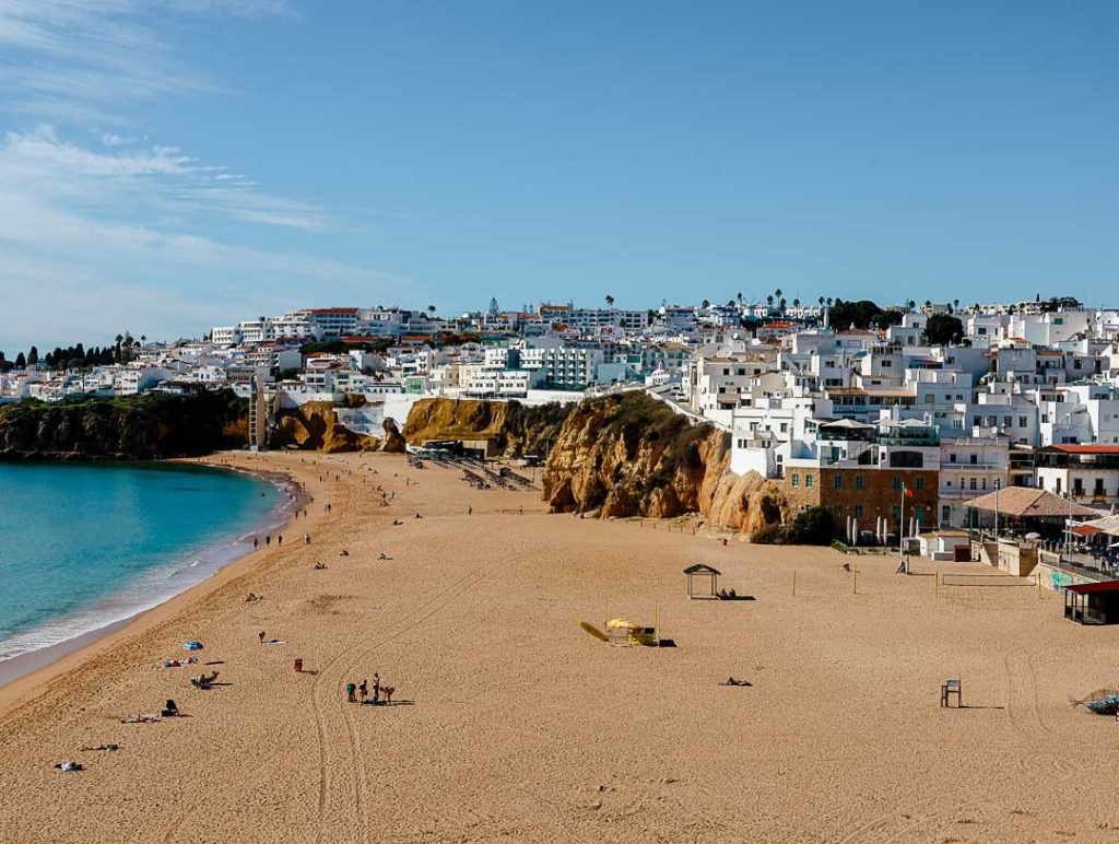 blick auf den stadtstrand albufeira Blick auf den Stadtstrand Albufeira