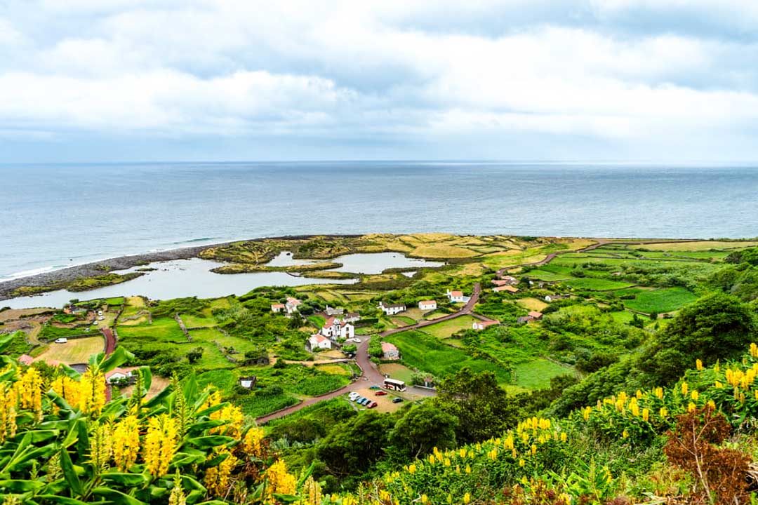 Blick auf Fajã dos Cubres São Jorge Azoren Portugal