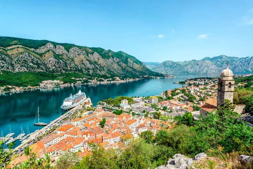 montenegro kotor ausblick von san giovanni festung Montenegro Kotor Ausblick von San Giovanni Festung