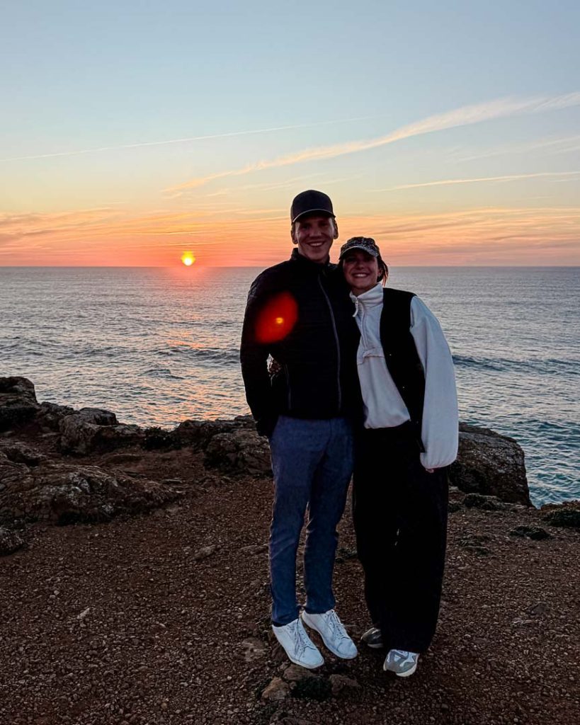 sonnenuntergang beim leuchtturm in sagres Sonnenuntergang beim Leuchtturm in Sagres