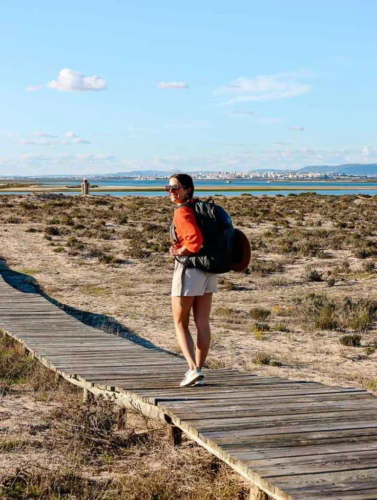 spaziergang auf insel bei bootstour naturschutzgebiet ria formosa Spaziergang auf Insel bei Bootstour Naturschutzgebiet Ria Formosa