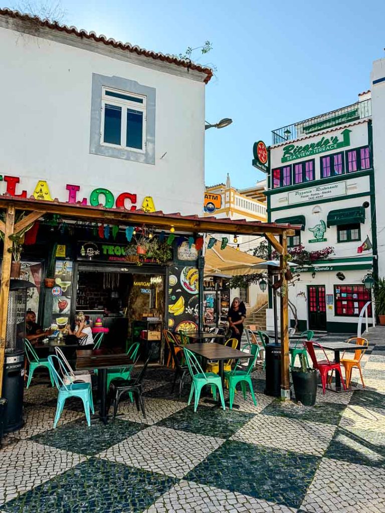 suesses cafe in der altstadt von albufeira algarve rundreise süßes Café in der Altstadt von Albufeira, Algarve Rundreise