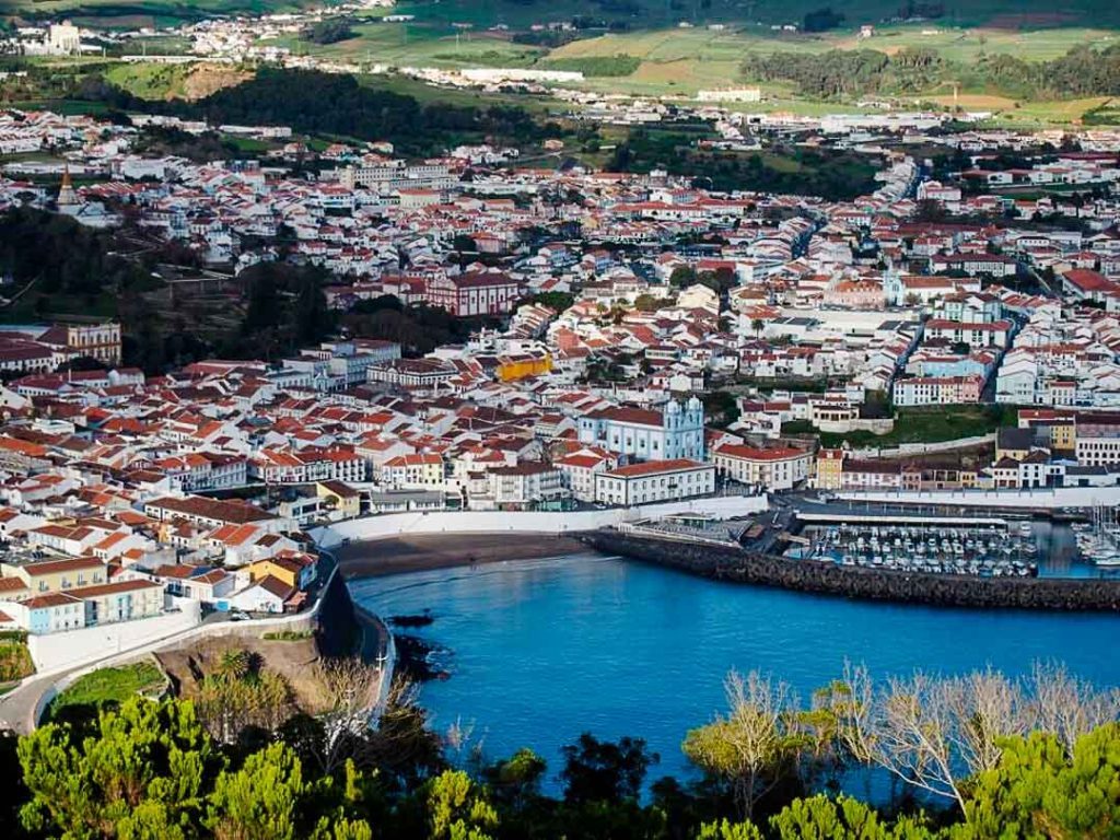blick auf angra terceira azoren portugal Blick auf Angra Terceira Azoren Portugal