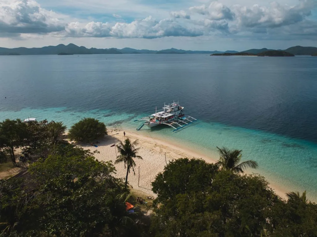 philippinen el nido coron tour boot an einsamer insel Philippinen El Nido Coron Tour, Boot an einsamer Insel