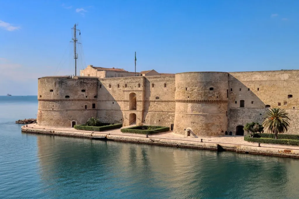 apulien tarent festungsanlage castello aragonese Apulien_Tarent_Festungsanlage Castello Aragonese