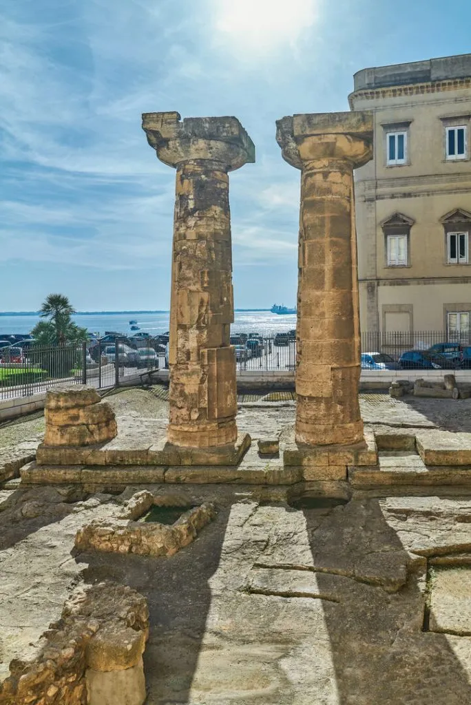 apulien tarent tempio dorico alter poseidontempel in tarent Apulien_Tarent_Tempio Dorico (Alter Poseidontempel) in Tarent