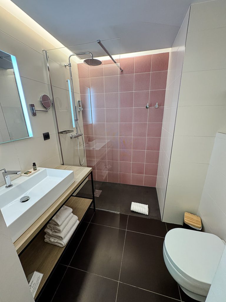 badezimmer hotel onda in calvi Badezimmer, Hotel Onda in Calvi