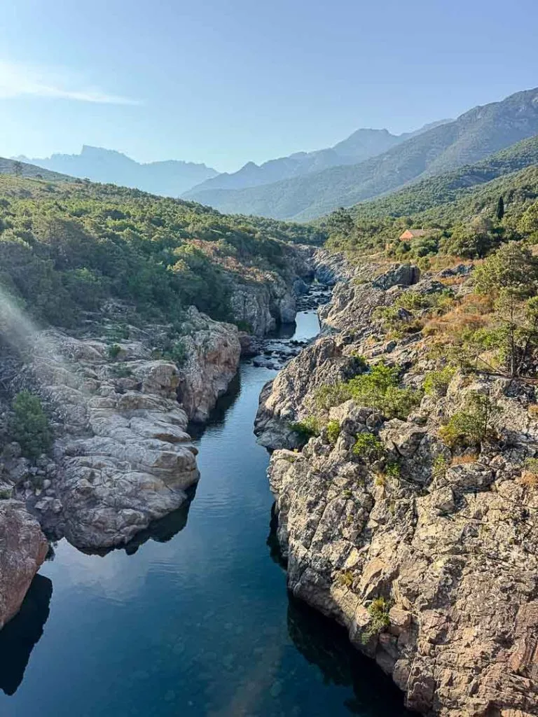 korsika calvi 285 von 302 1 Fango schlängelt sich durch Tal