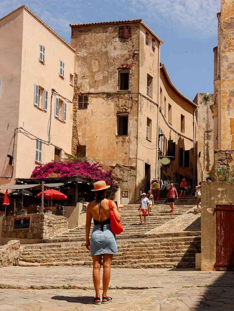 weg hoch zur festung calvi Weg hoch zur Festung Calvi