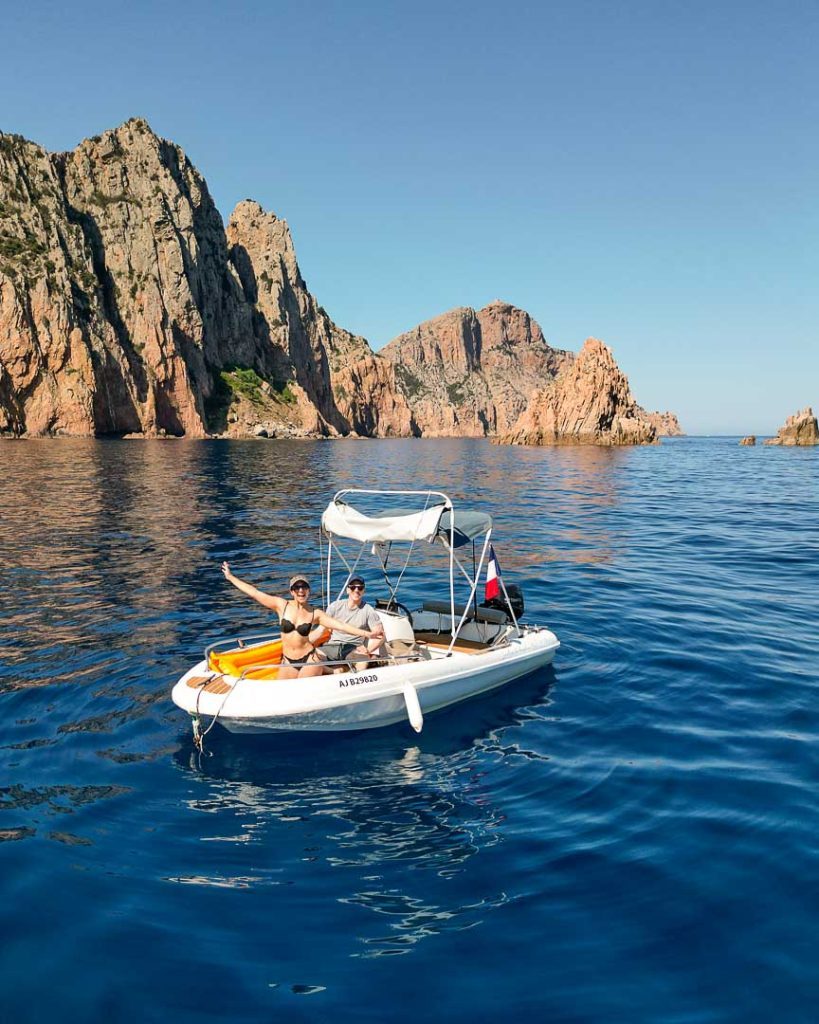 6 ps motorboot ohne fuehrerschein in porto mieten korsika 6-PS-Motorboot ohne Führerschein in Porto Ota mieten, Korsika
