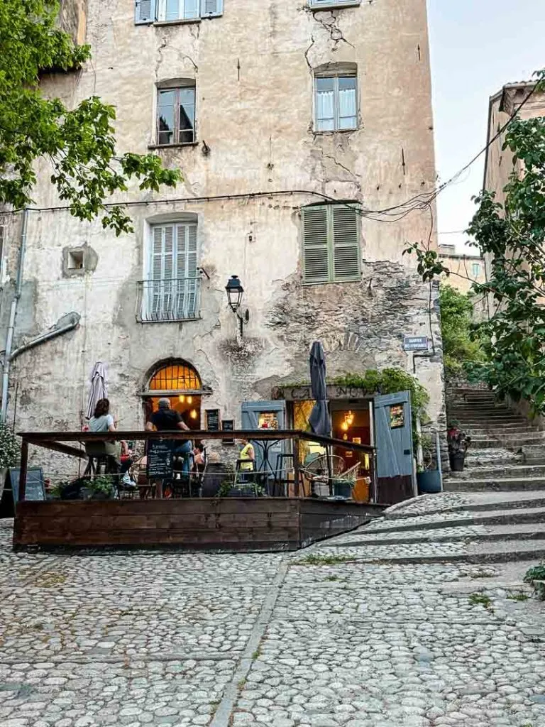 korsika corte restorica 97 von 173 Restaurant in der Sainte-Croix, schöne Straße in Corte, Korsika